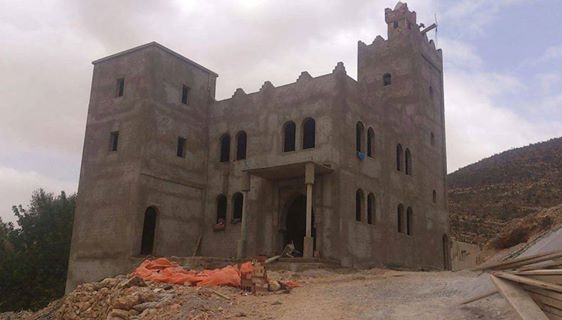     بناء مسجد مولاي ادريس بمحاذاة المسجد العتيق